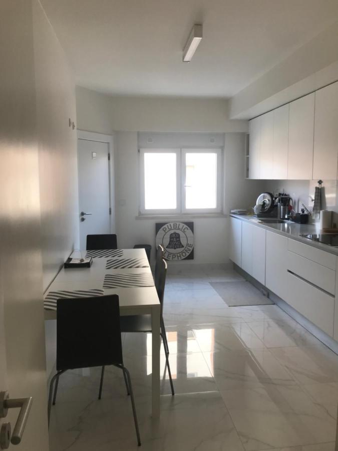 מונטיז'ו Modern Twin Room With A Balcony מראה חיצוני תמונה