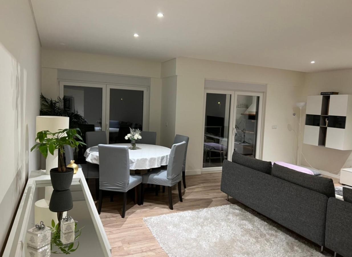 מונטיז'ו Modern Twin Room With A Balcony מראה חיצוני תמונה