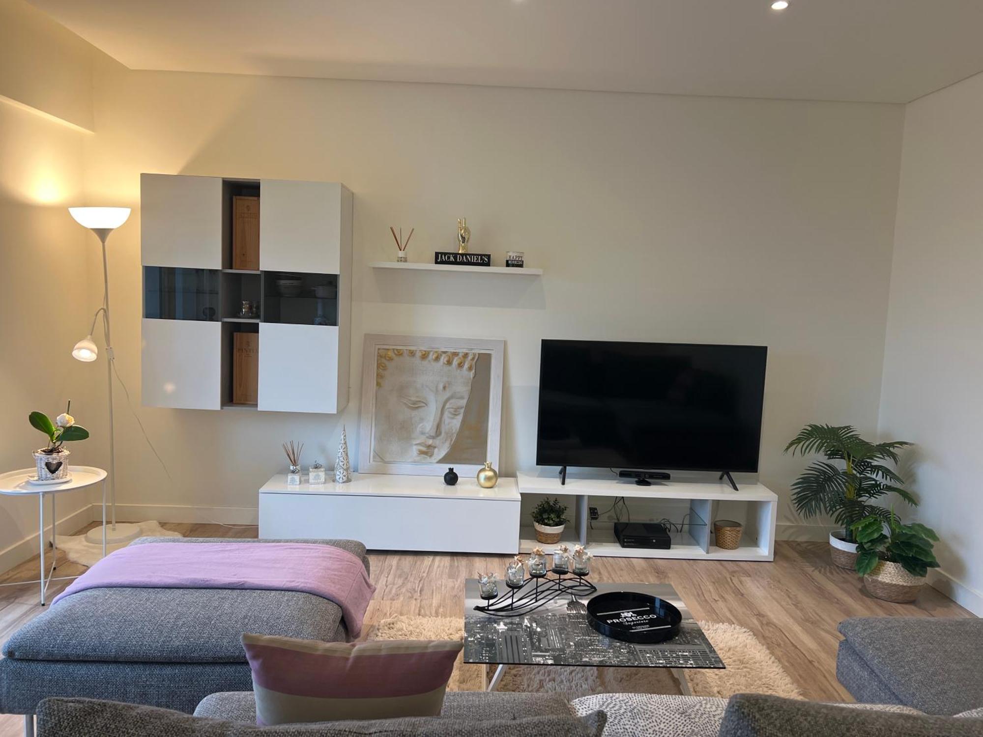 מונטיז'ו Modern Twin Room With A Balcony מראה חיצוני תמונה