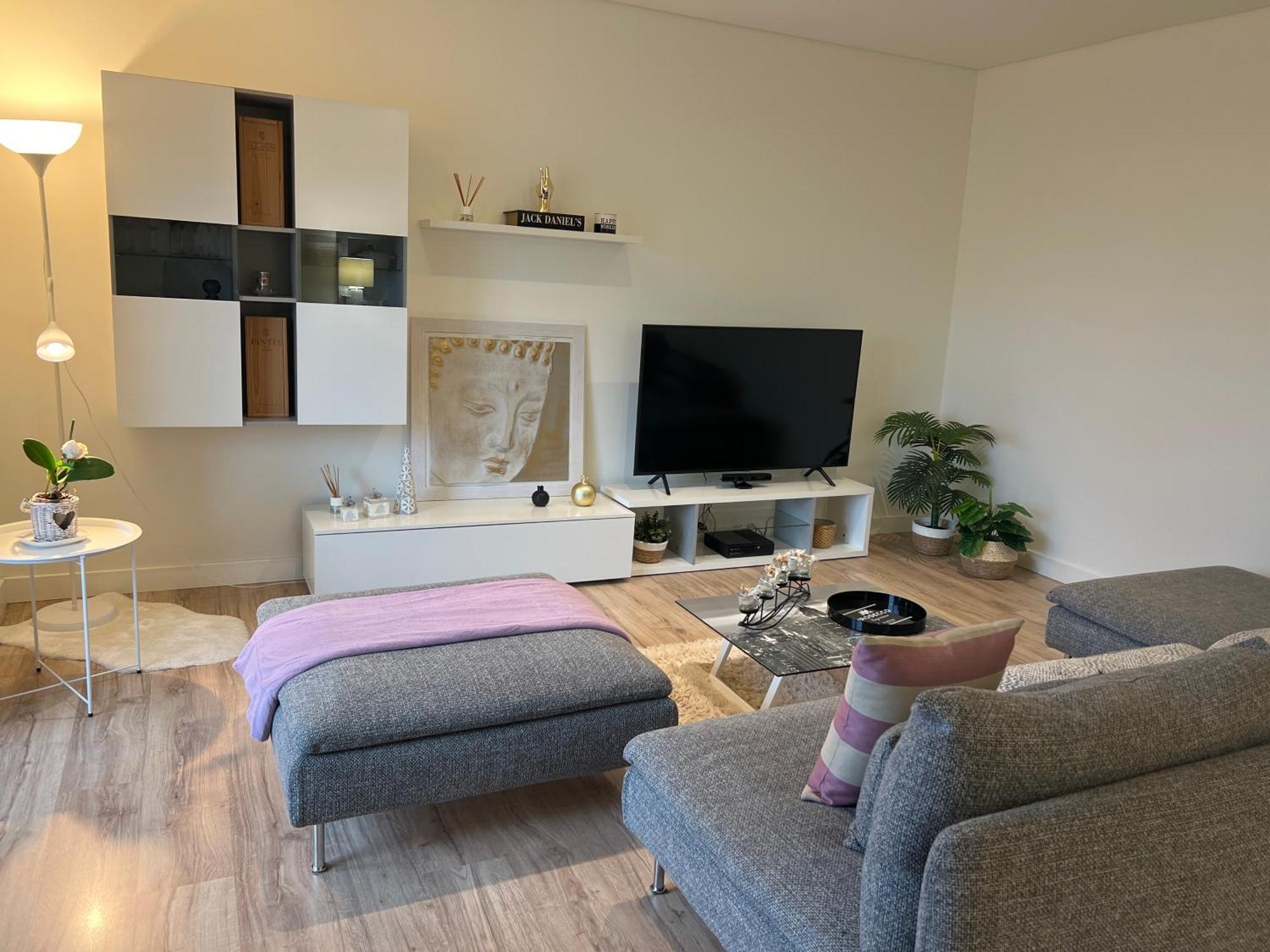 מונטיז'ו Modern Twin Room With A Balcony מראה חיצוני תמונה